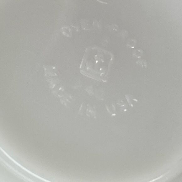 VTG lot of 2 Anchor Hoking Fire King milk glass soup bowls. - Picture 2 of 7